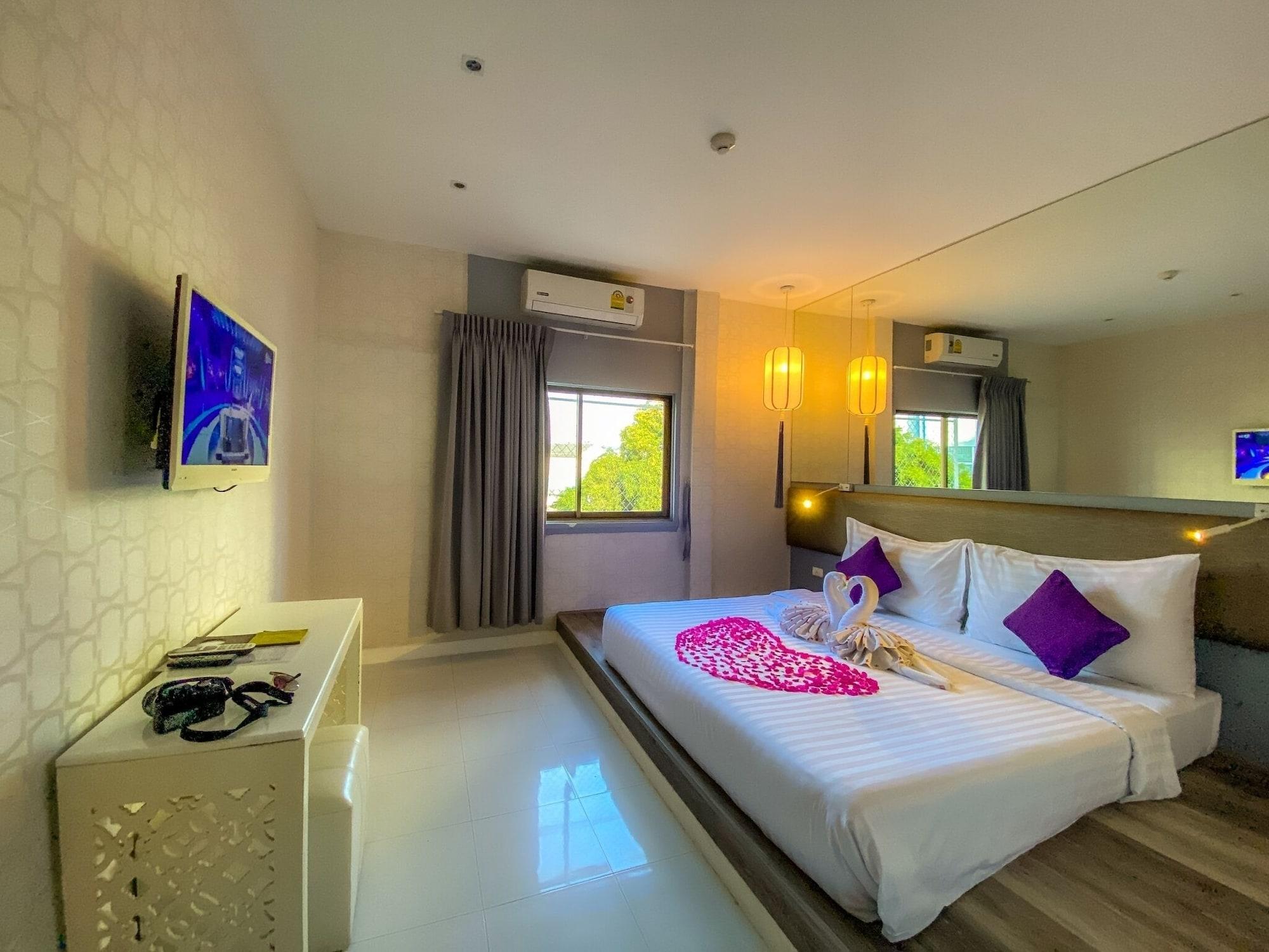 Sino Imperial Phuket - Sha Plus Bagian luar foto