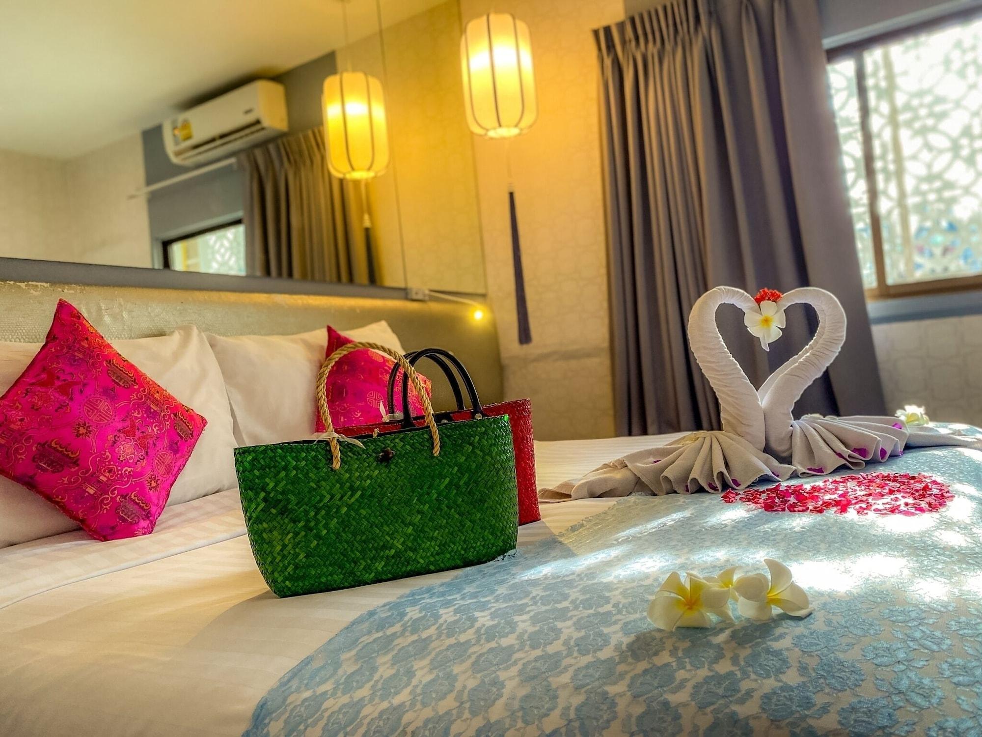 Sino Imperial Phuket - Sha Plus Bagian luar foto