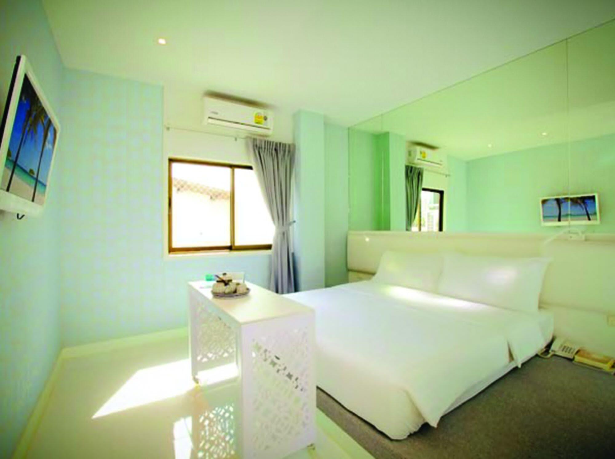 Sino Imperial Phuket - Sha Plus Bagian luar foto
